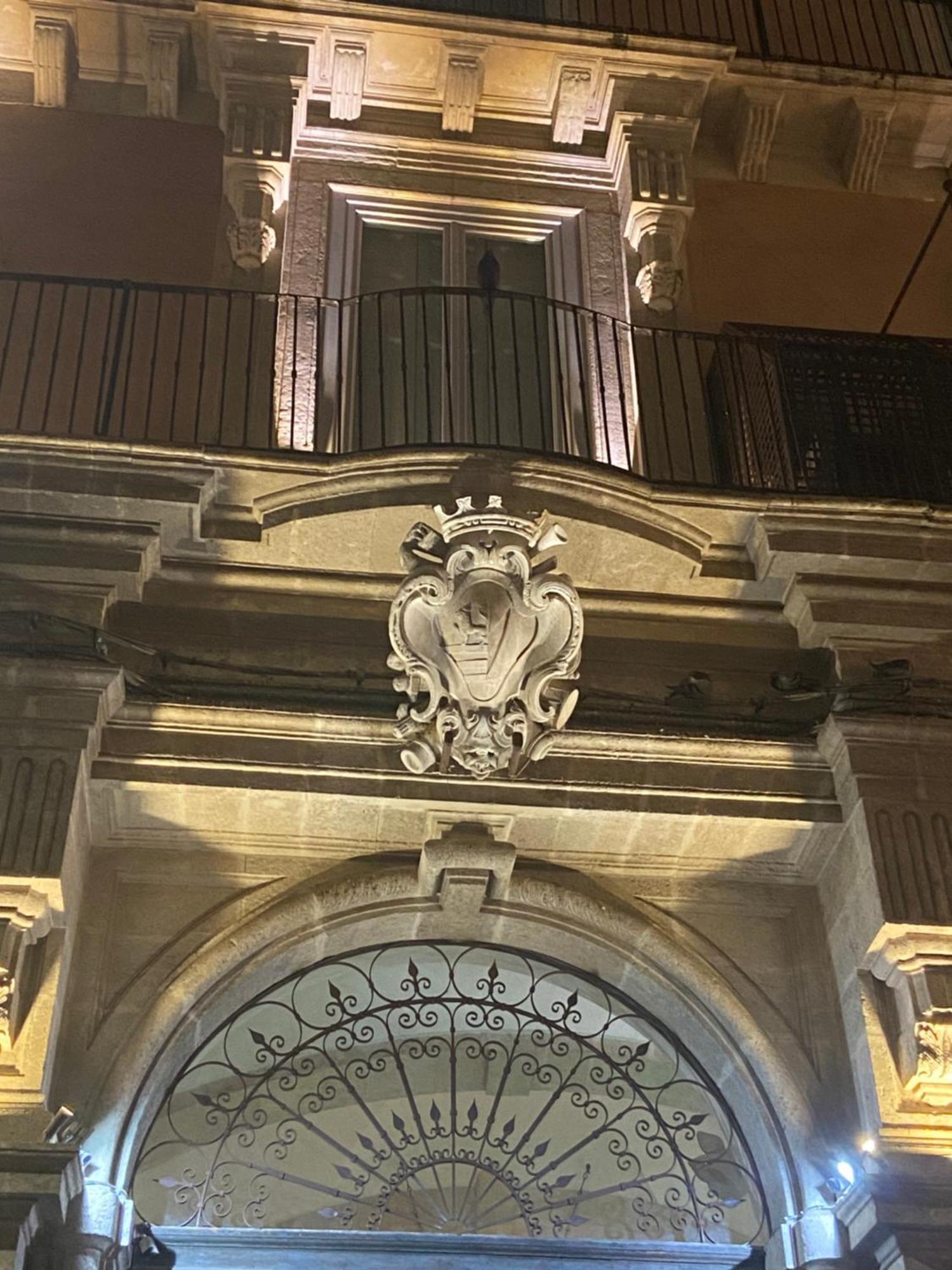 Treasures Apartment Catania Bagian luar foto