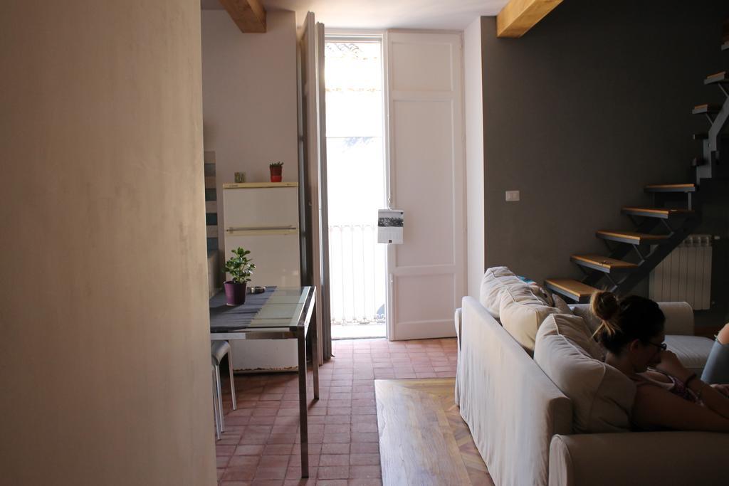 Treasures Apartment Catania Bagian luar foto