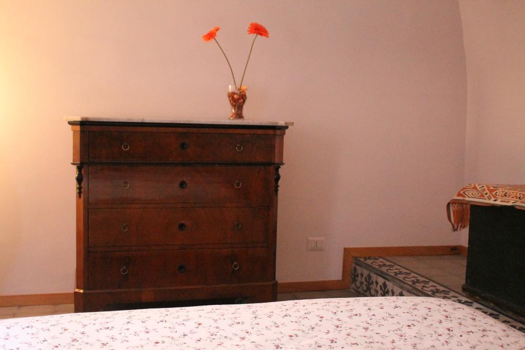 Treasures Apartment Catania Bagian luar foto
